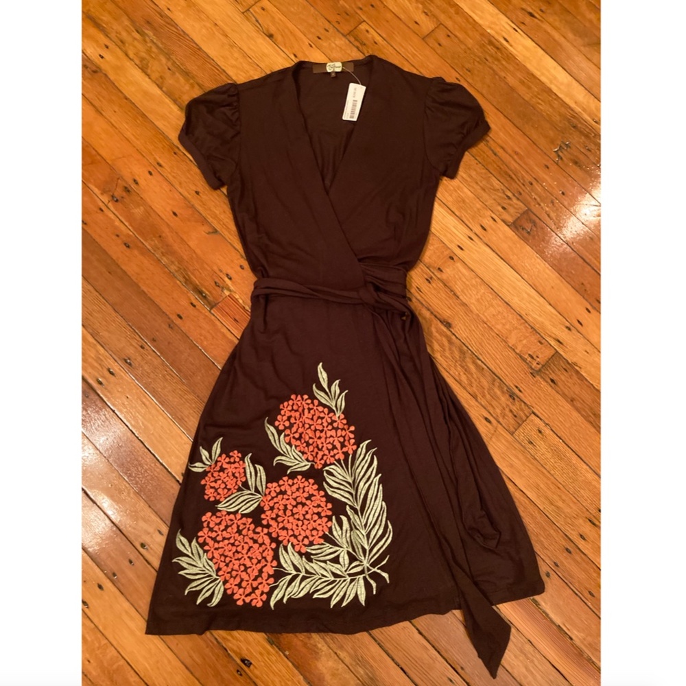 Eva Franco Hydrangea Wrap Dress Embroidered NWT 2